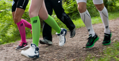 Jogger Runner mit Kompressionsstrümpfen von cep